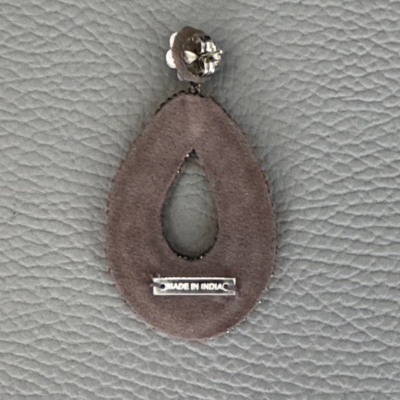 DEEPA BY DEEPA GURNANI GRAY SEQUINED HANGING PIERCED TEARDROP EARRINGS INDIA - Picture 6 of 9